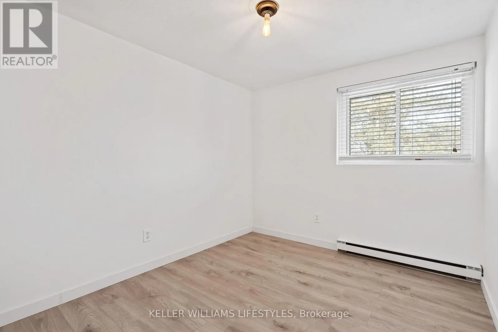 26 - 166 SOUTHDALE ROAD W, #26