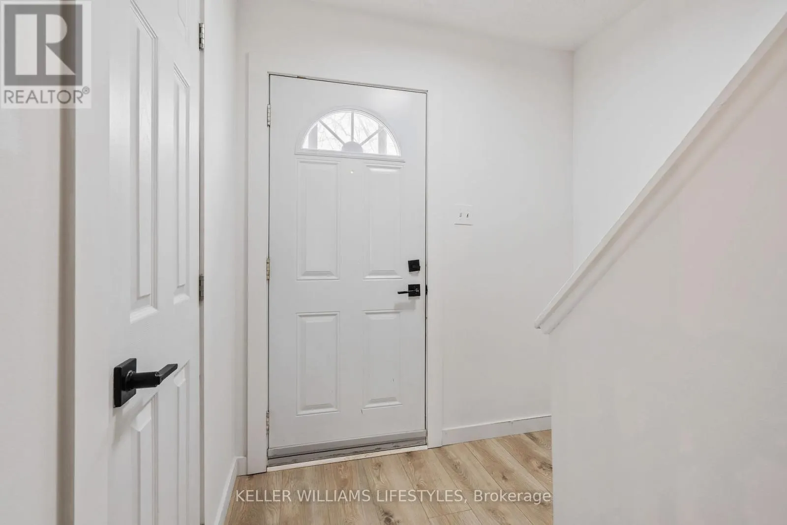 26 - 166 SOUTHDALE ROAD W, #26