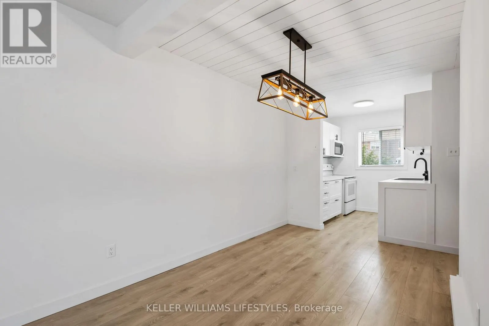 26 - 166 SOUTHDALE ROAD W, #26
