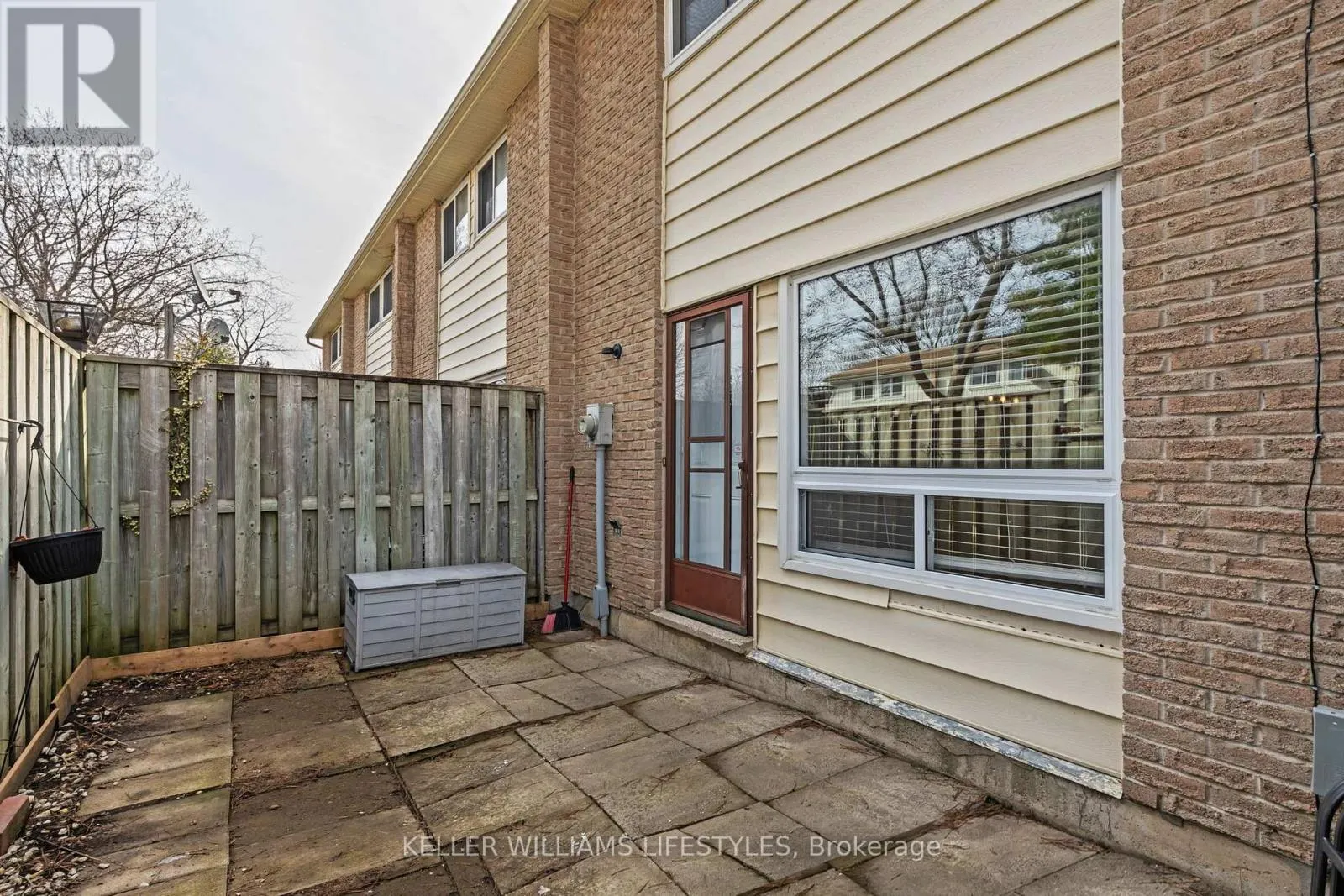 26 - 166 SOUTHDALE ROAD W, #26