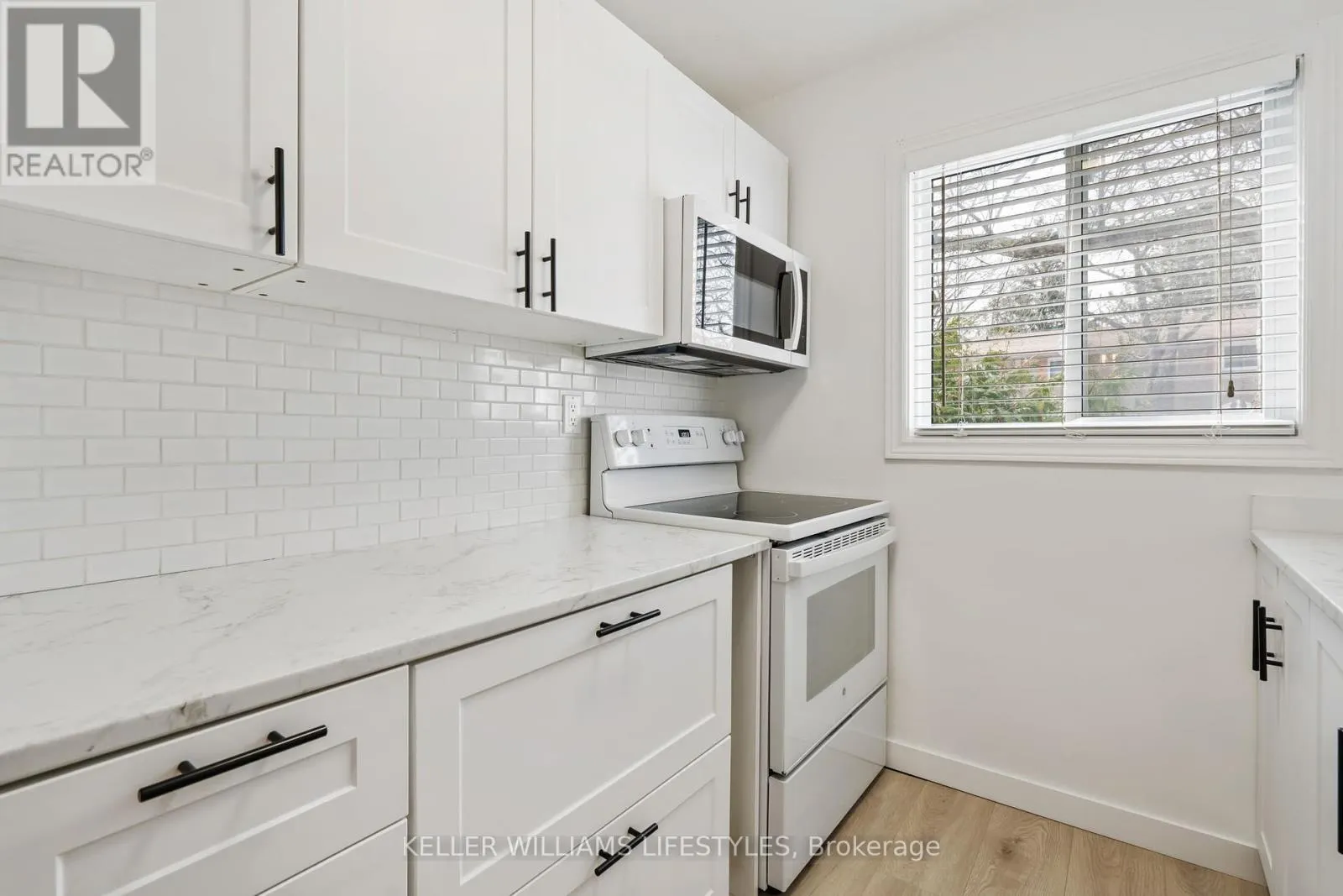26 - 166 SOUTHDALE ROAD W, #26