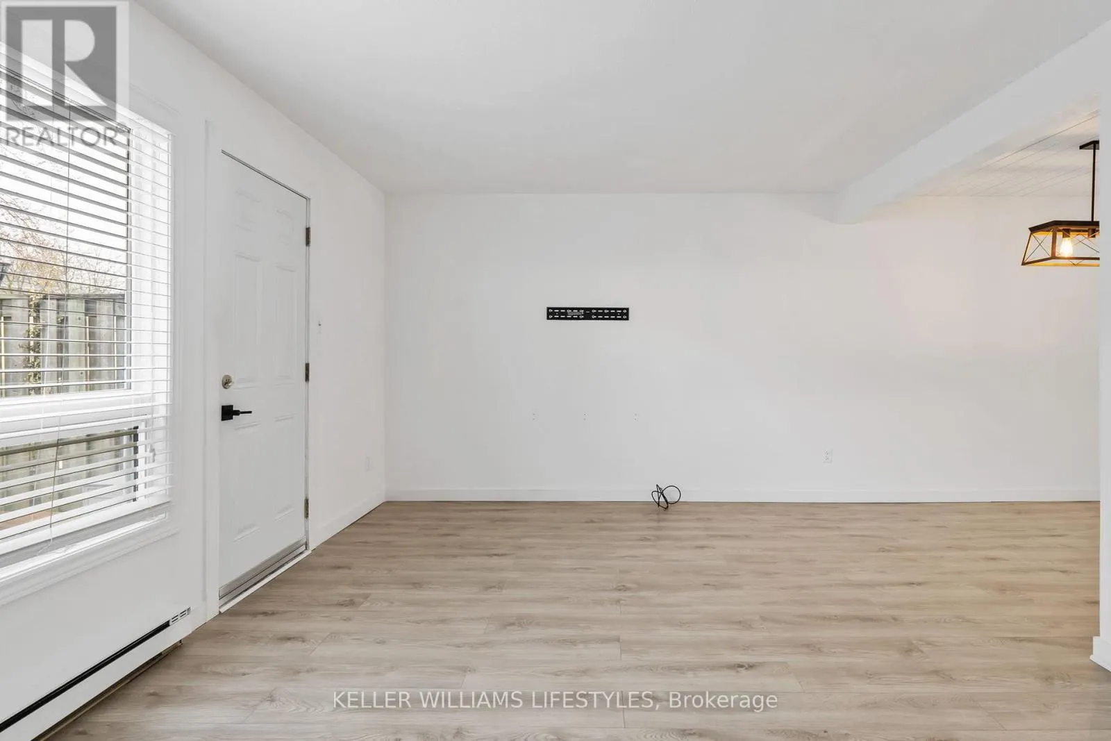 26 - 166 SOUTHDALE ROAD W, #26