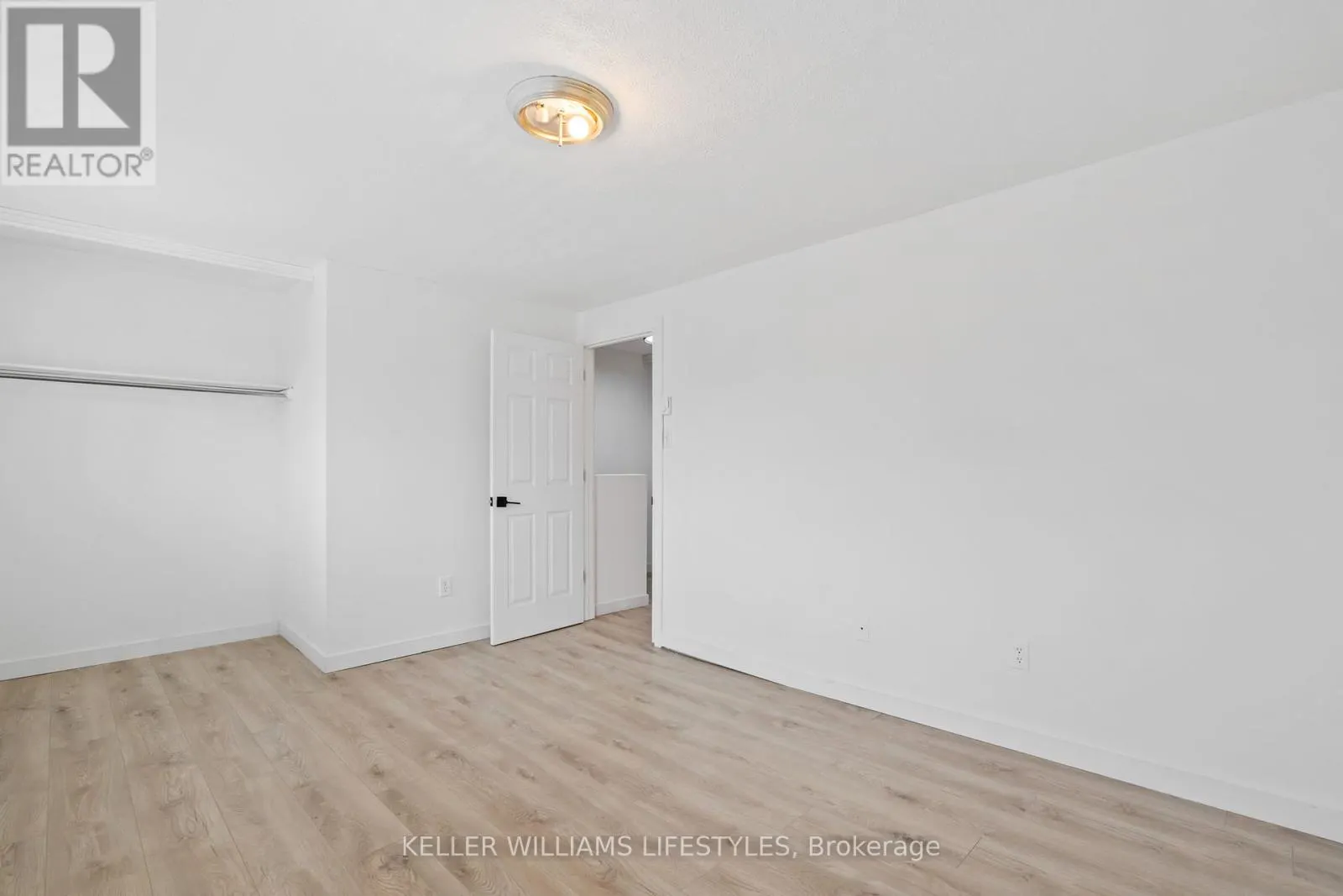 26 - 166 SOUTHDALE ROAD W, #26