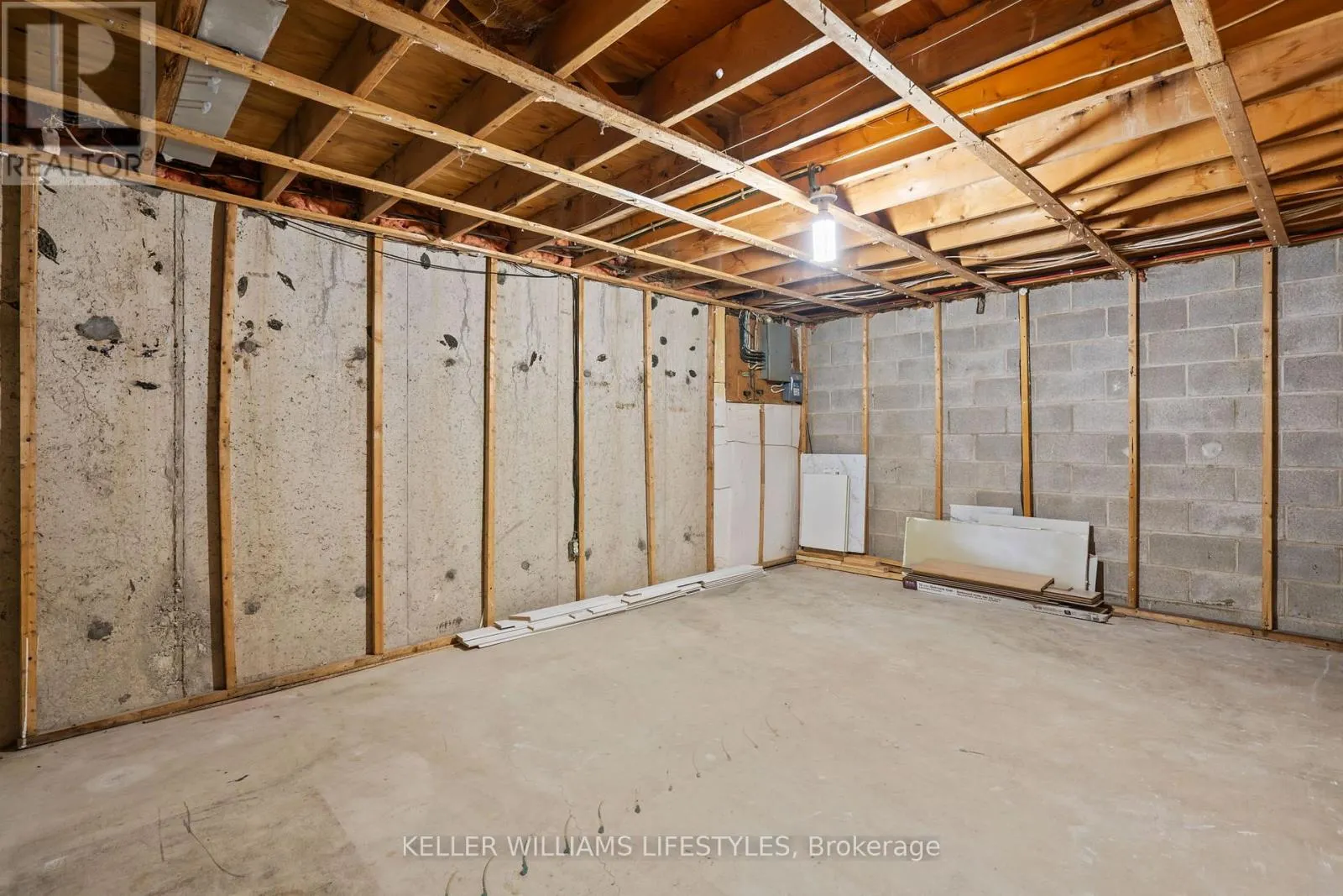 26 - 166 SOUTHDALE ROAD W, #26