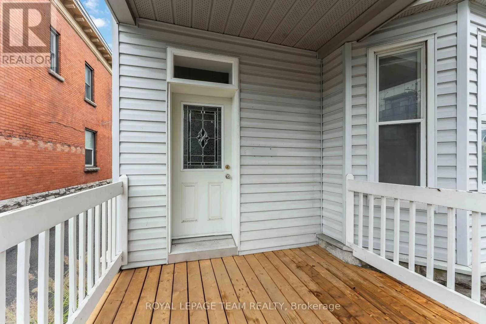 205 PRETORIA AVENUE