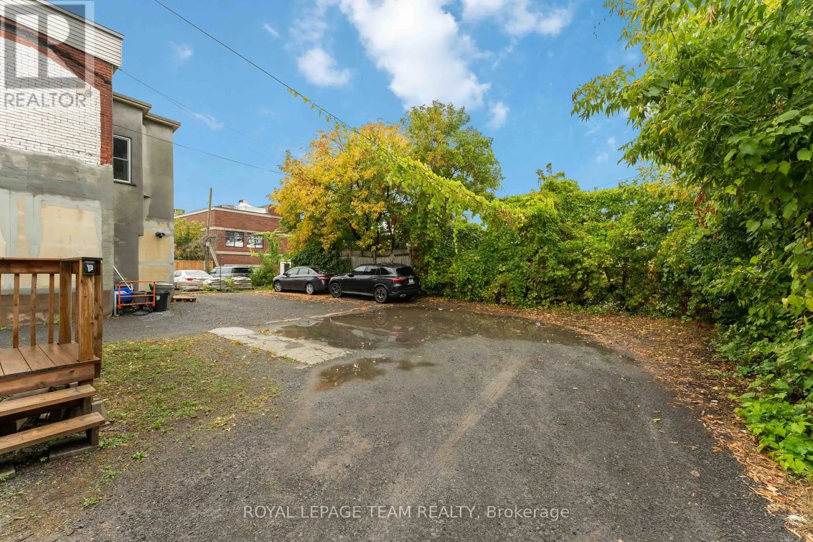 205 PRETORIA AVENUE