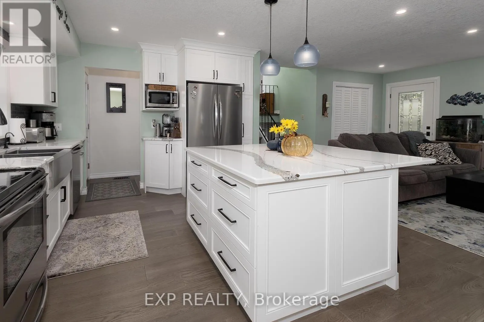 5558 COBBLE HILL ROAD