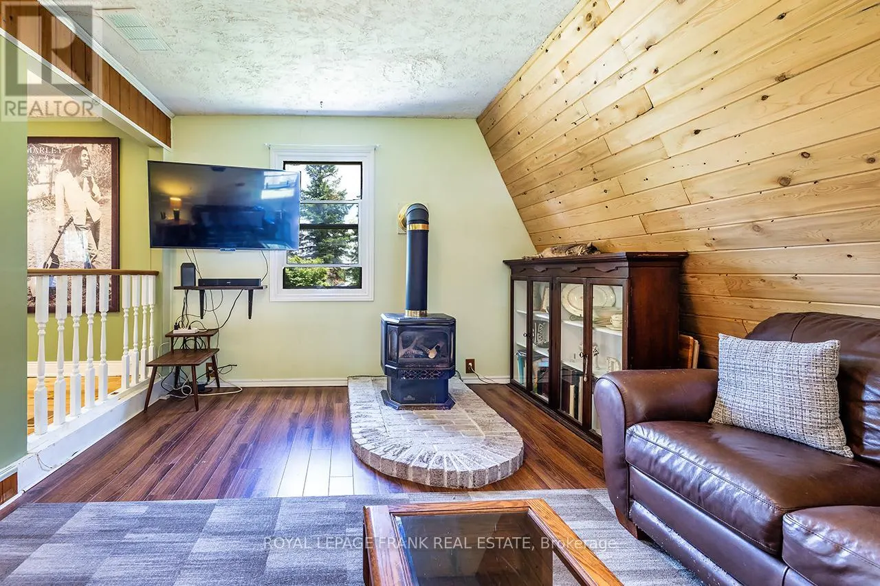 16 SHELLEY DRIVE