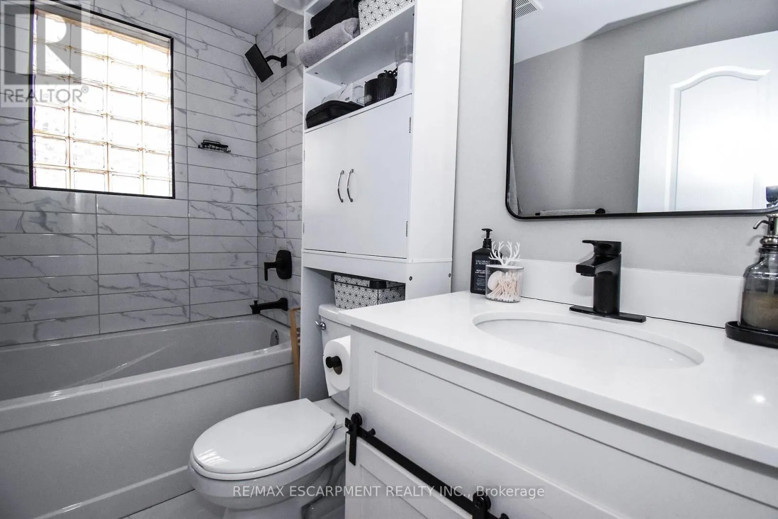 176 EAST 43RD STREET