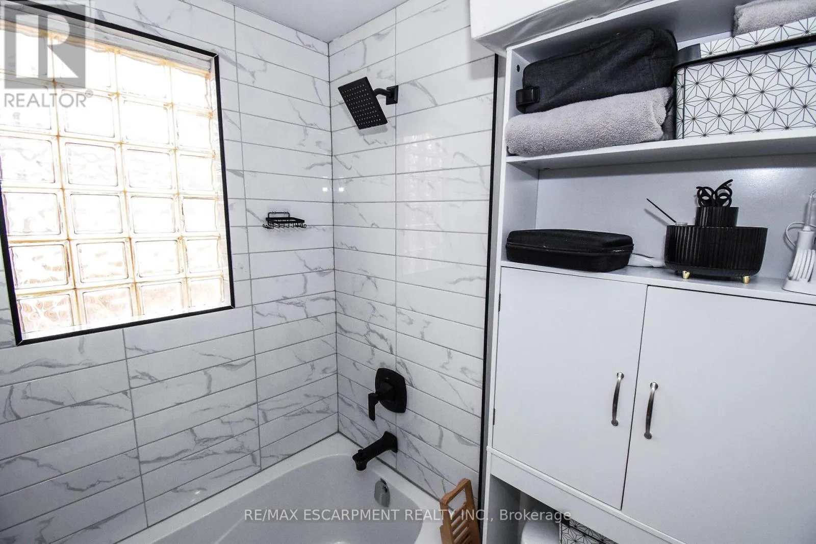 176 EAST 43RD STREET