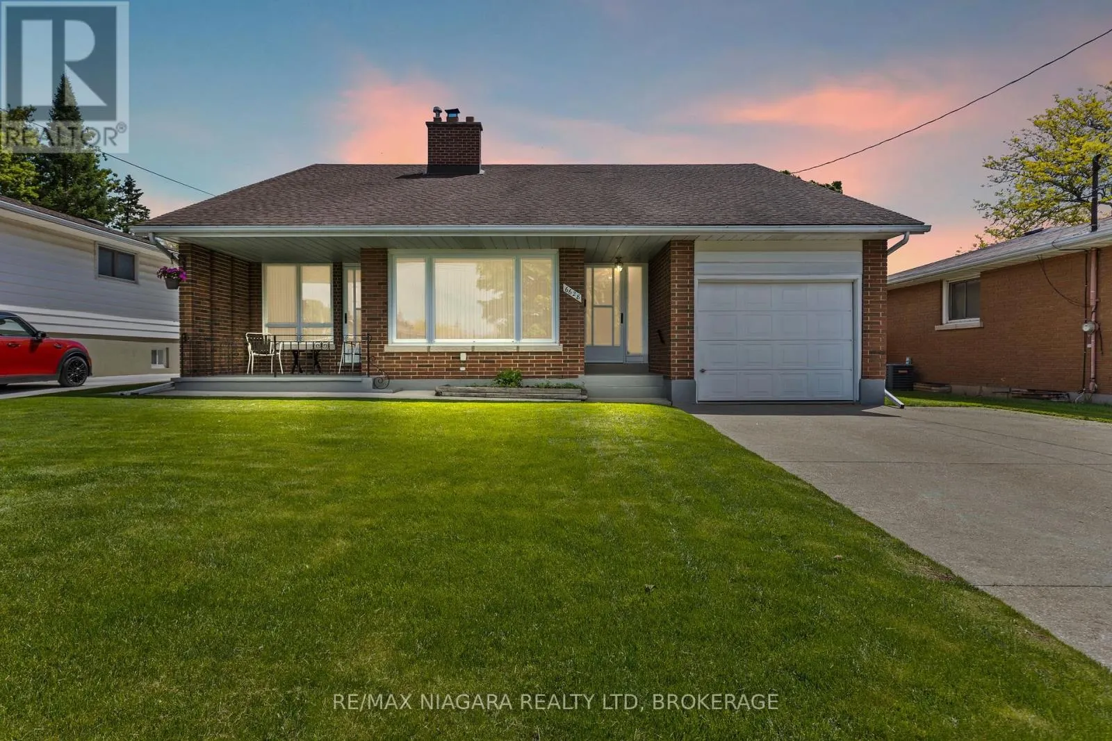 6628 ARGYLL CRESCENT