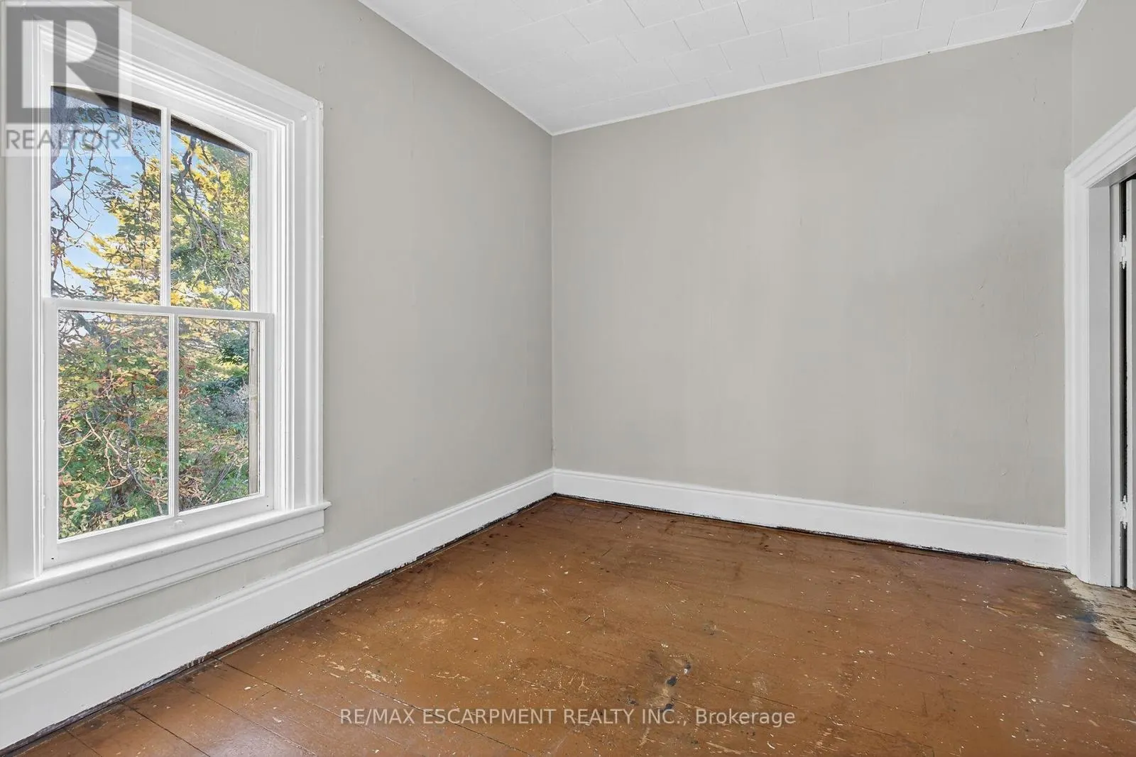 534 HALDIMAND ROAD 32