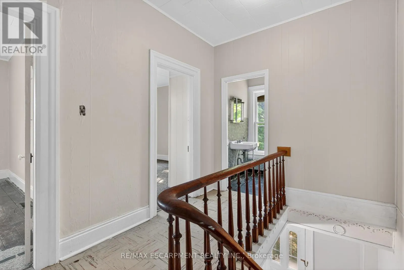 534 HALDIMAND ROAD 32