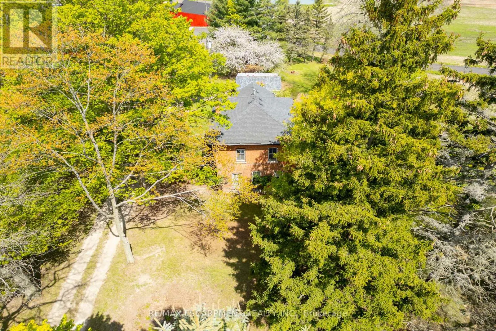 534 HALDIMAND ROAD 32
