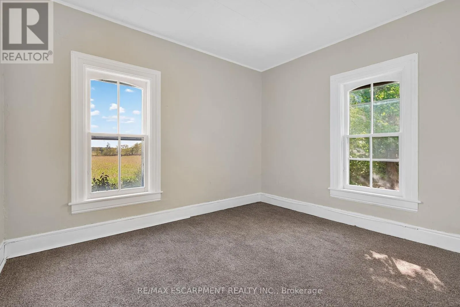 534 HALDIMAND ROAD 32