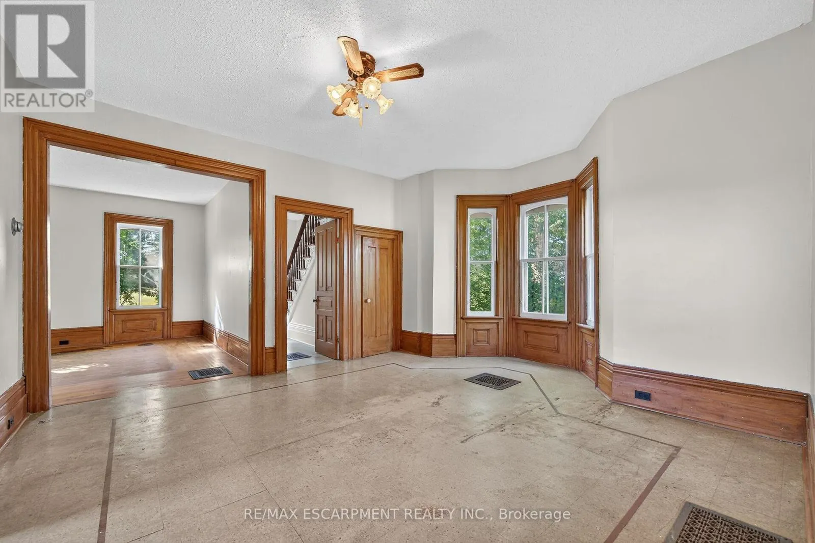 534 HALDIMAND ROAD 32