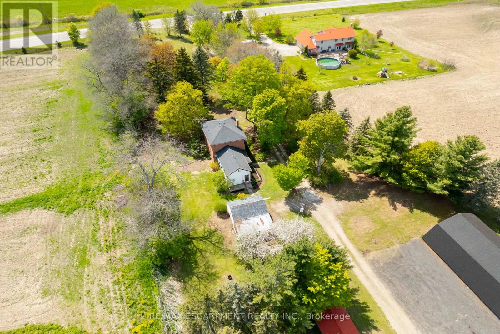 534 HALDIMAND ROAD 32