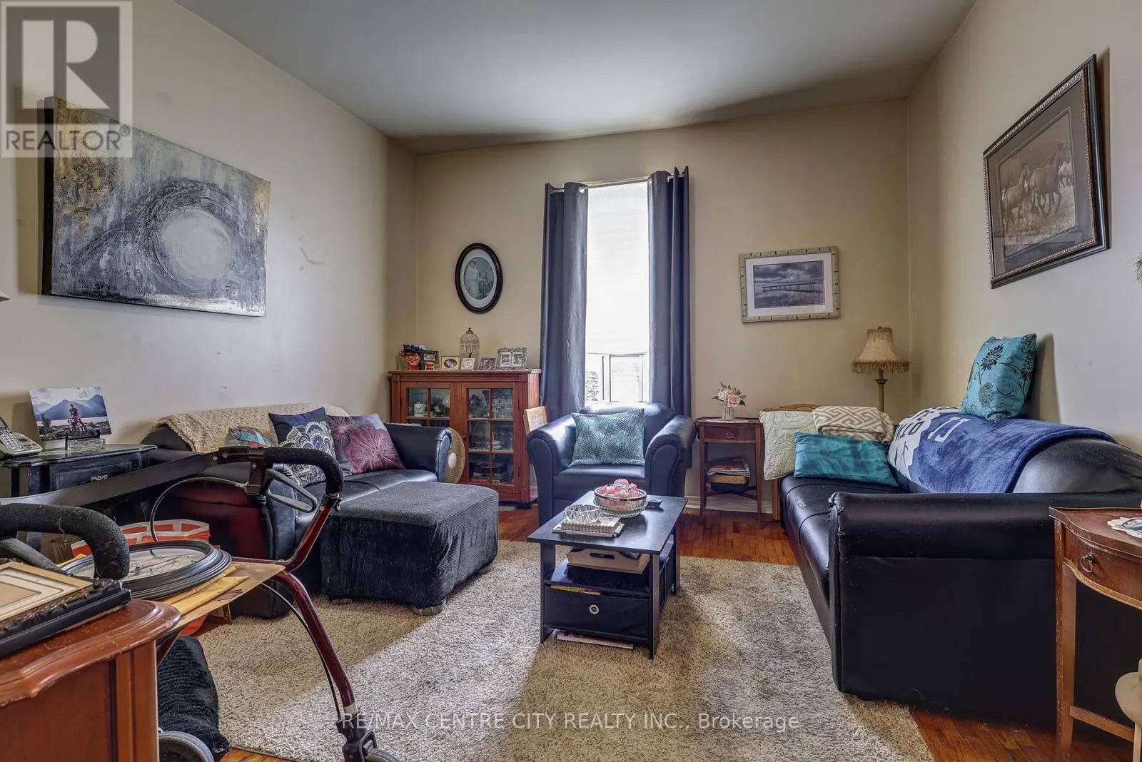 16 WOODWORTH AVENUE
