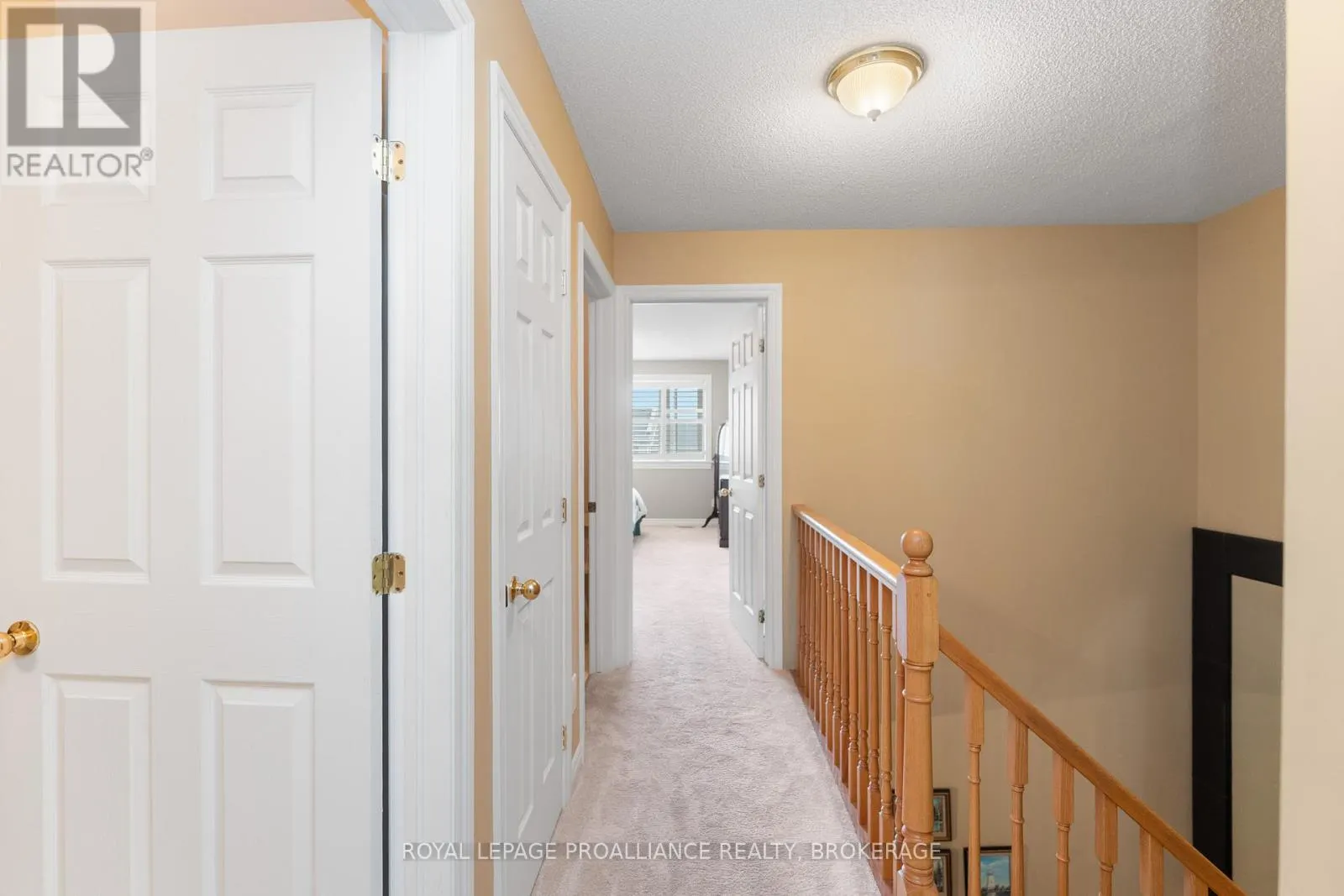 39 MOWAT AVENUE