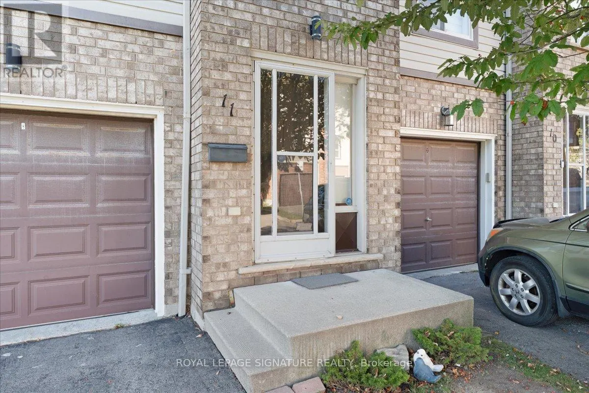 11 - 384 LIMERIDGE ROAD E