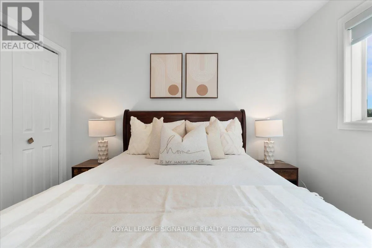 11 - 384 LIMERIDGE ROAD E
