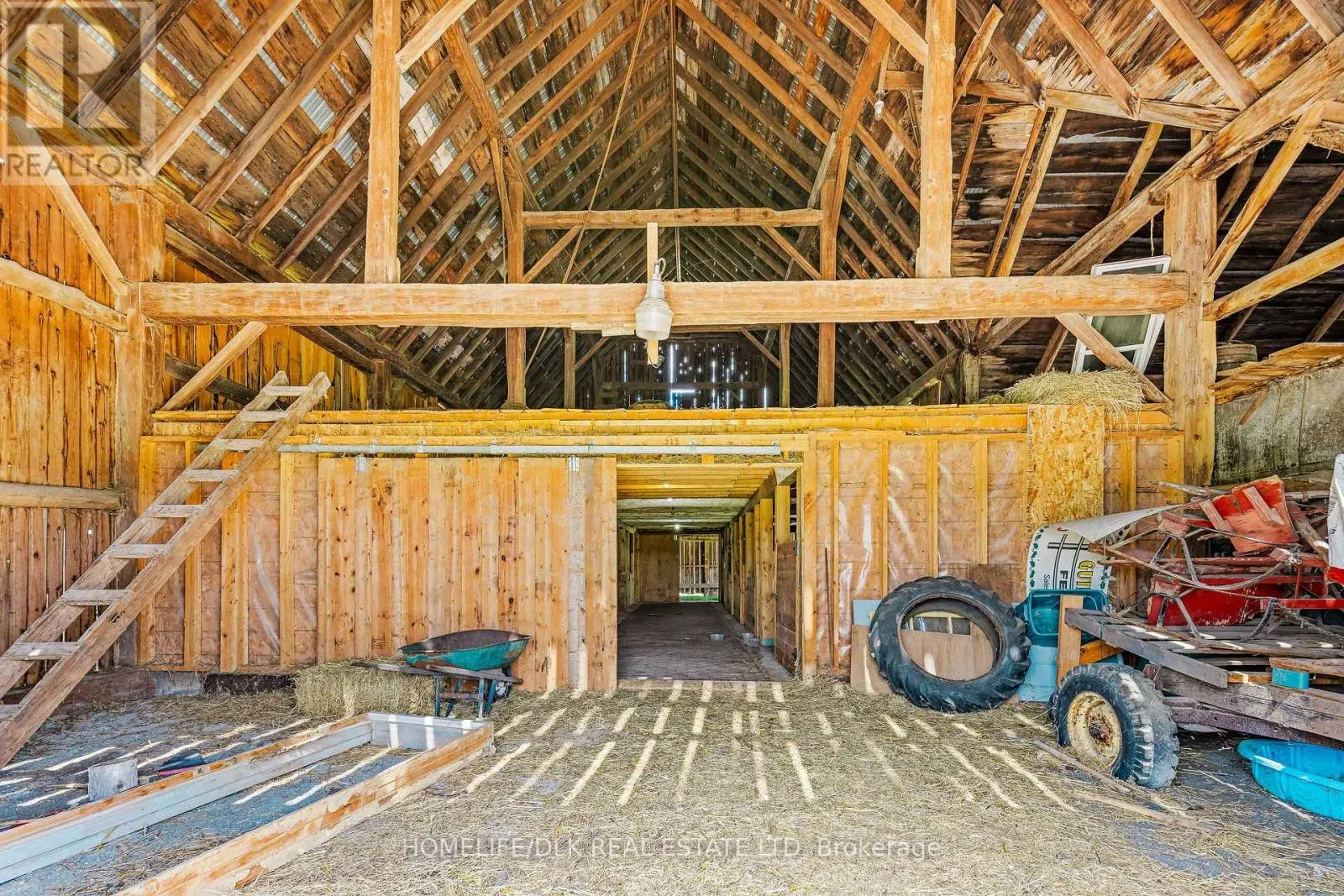 316 TOWNLINE ROAD W