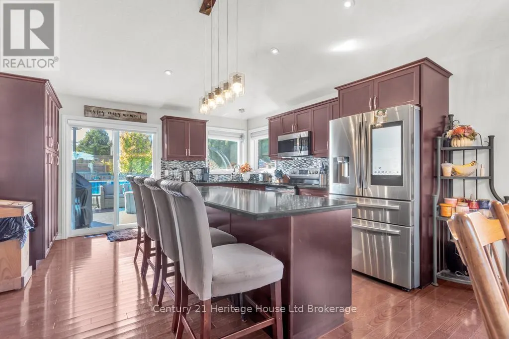 447 ALAN CRESCENT