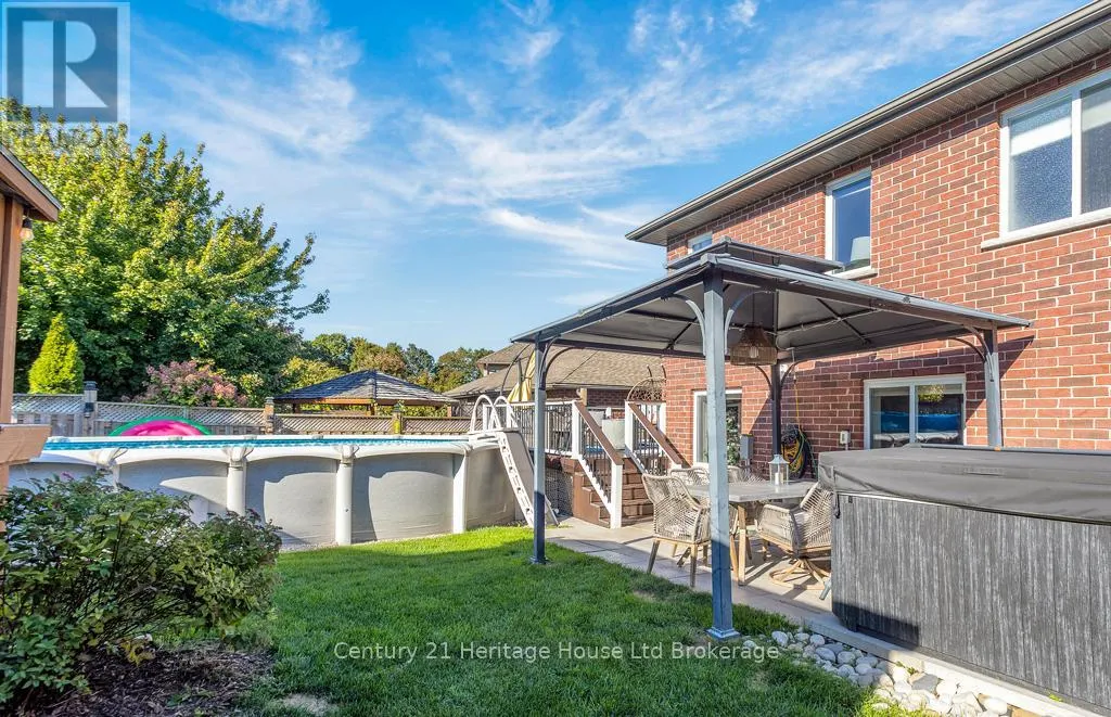 447 ALAN CRESCENT