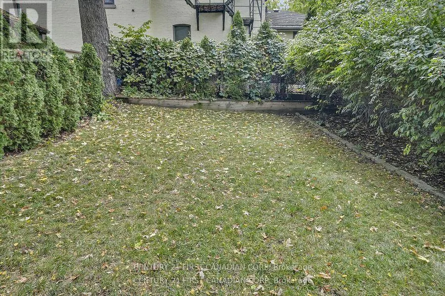393 CENTRAL AVENUE