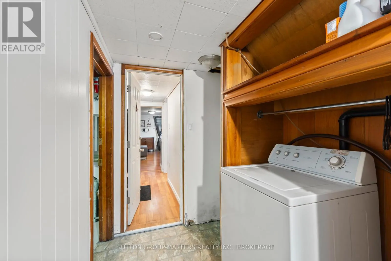 324 YONGE STREET