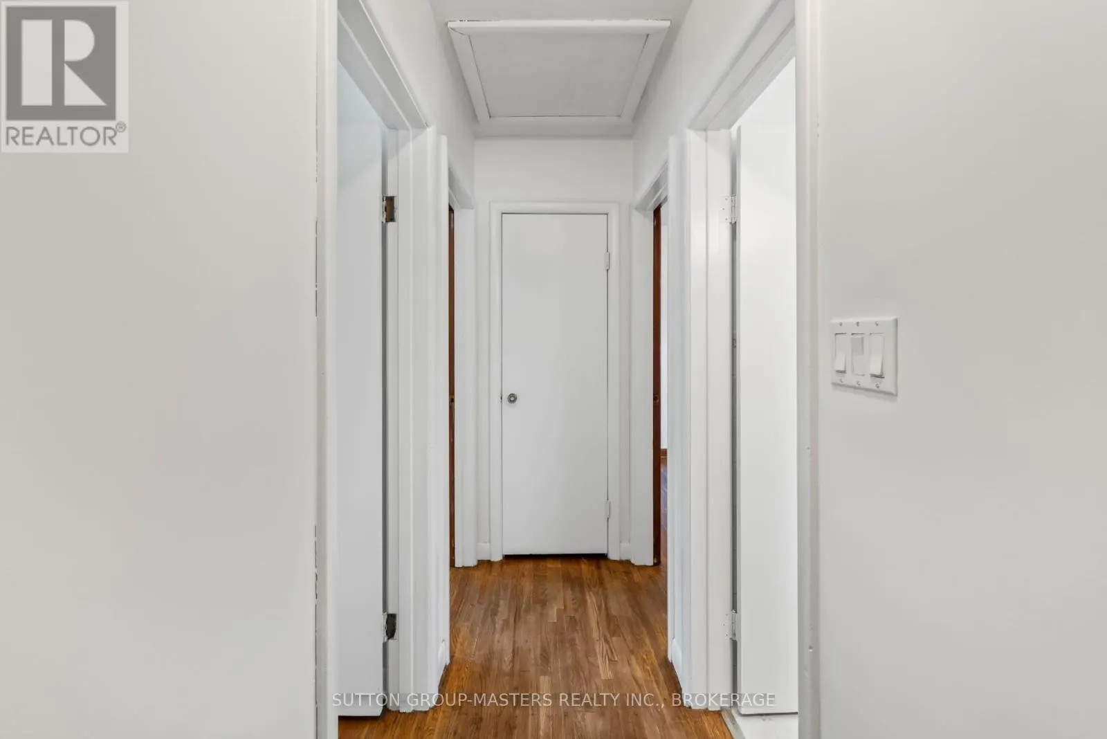 324 YONGE STREET