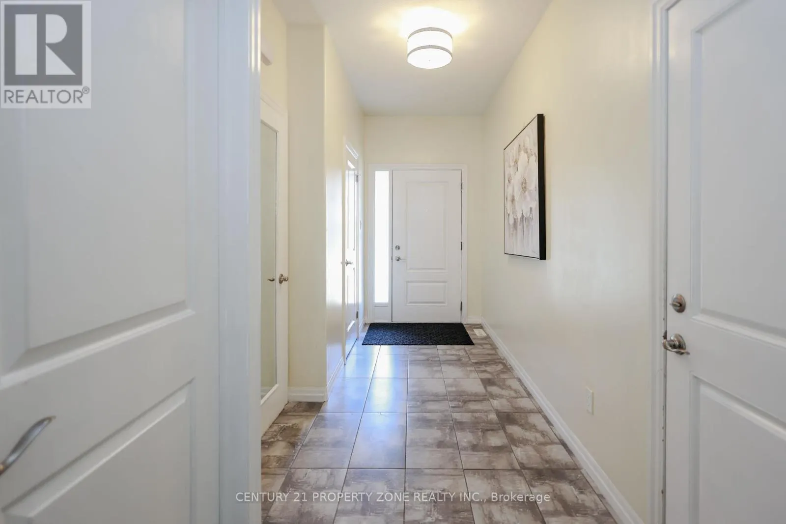 62 - 811 SARNIA ROAD