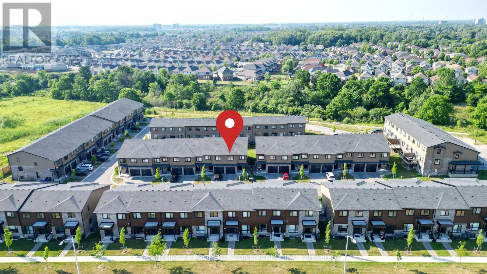 62 - 811 SARNIA ROAD