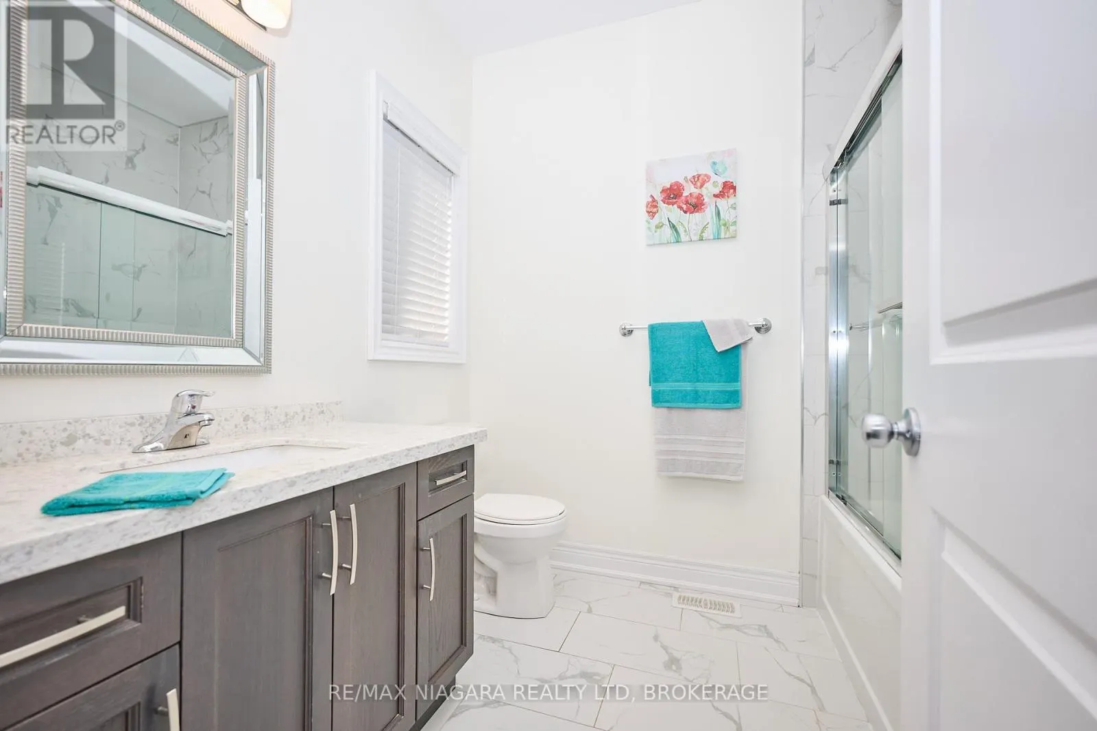 4049 VILLAGE CREEK DRIVE