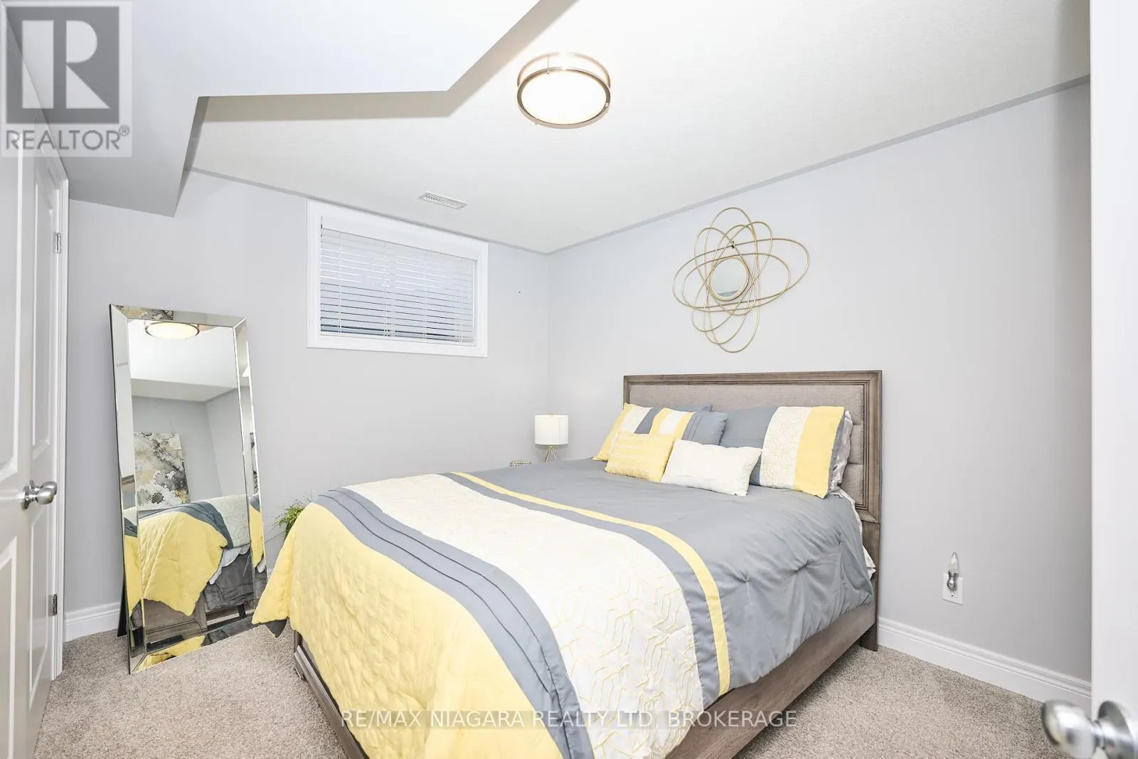 4049 VILLAGE CREEK DRIVE