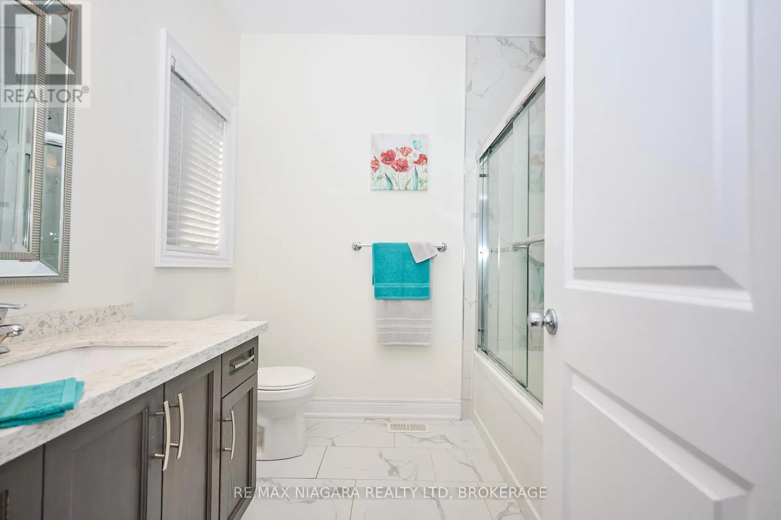4049 VILLAGE CREEK DRIVE