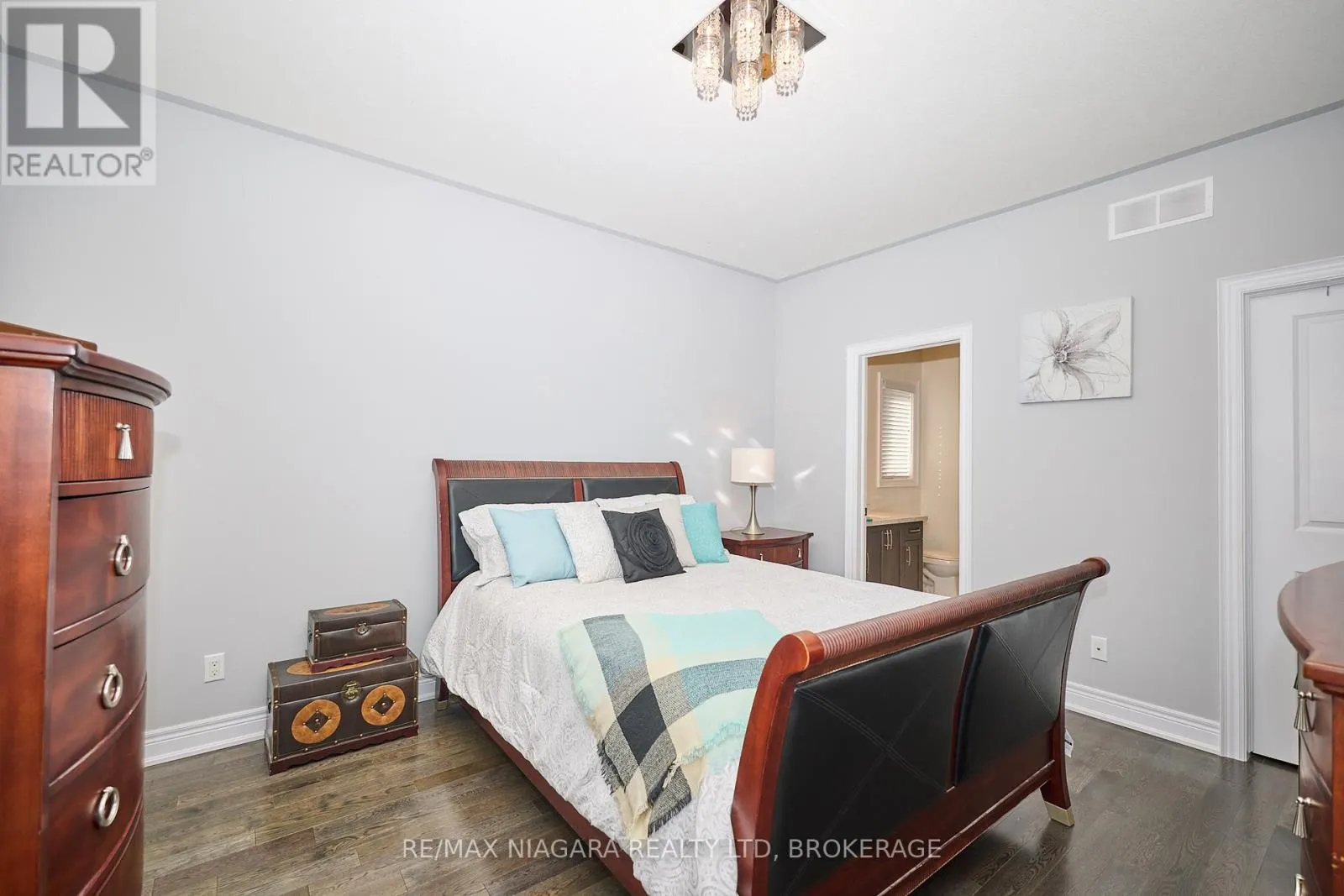 4049 VILLAGE CREEK DRIVE