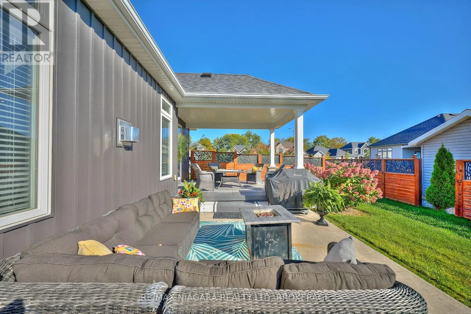 4049 VILLAGE CREEK DRIVE