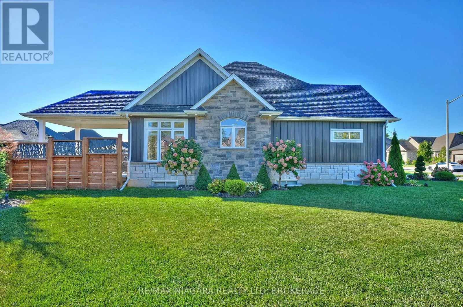 4049 VILLAGE CREEK DRIVE