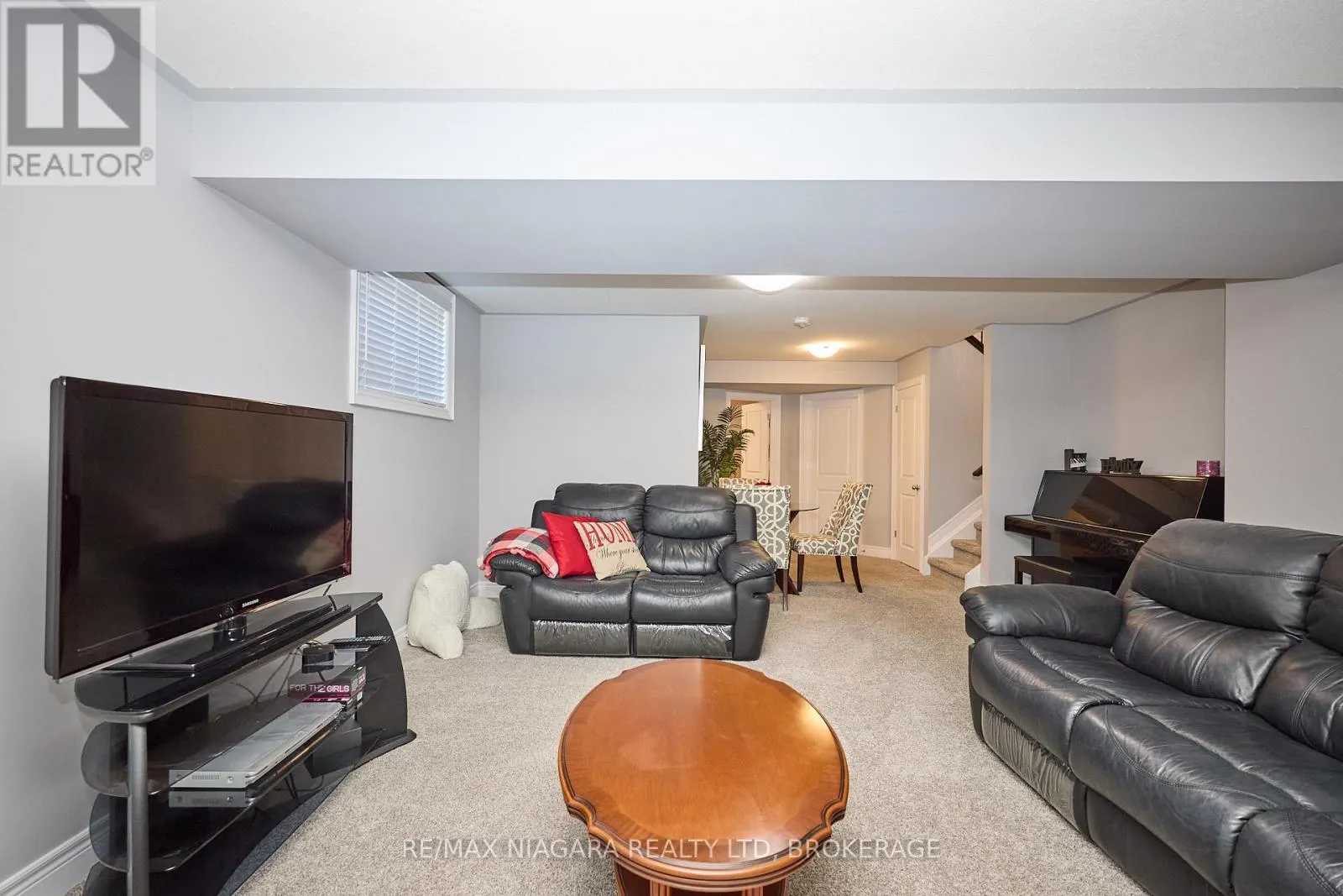 4049 VILLAGE CREEK DRIVE