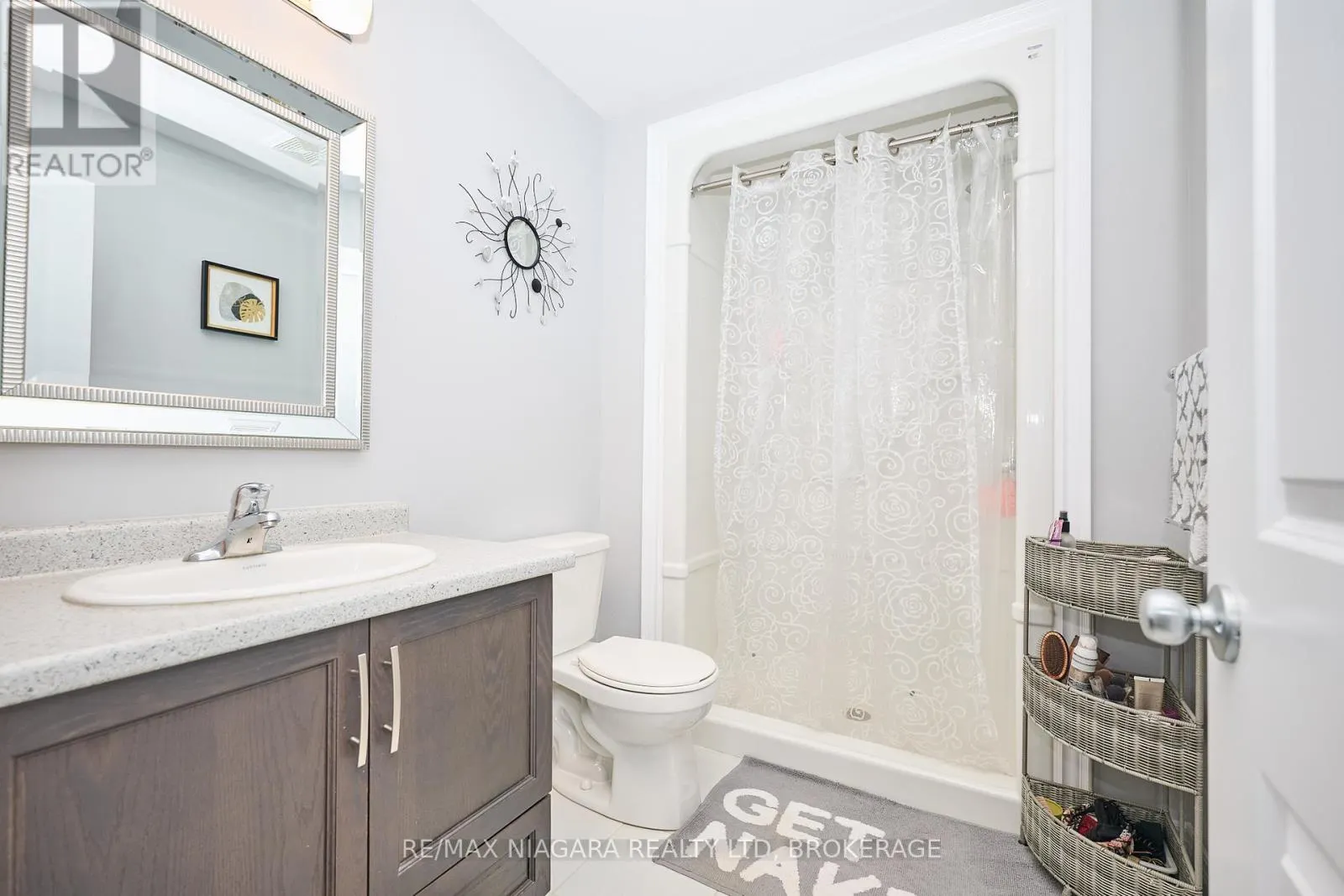 4049 VILLAGE CREEK DRIVE