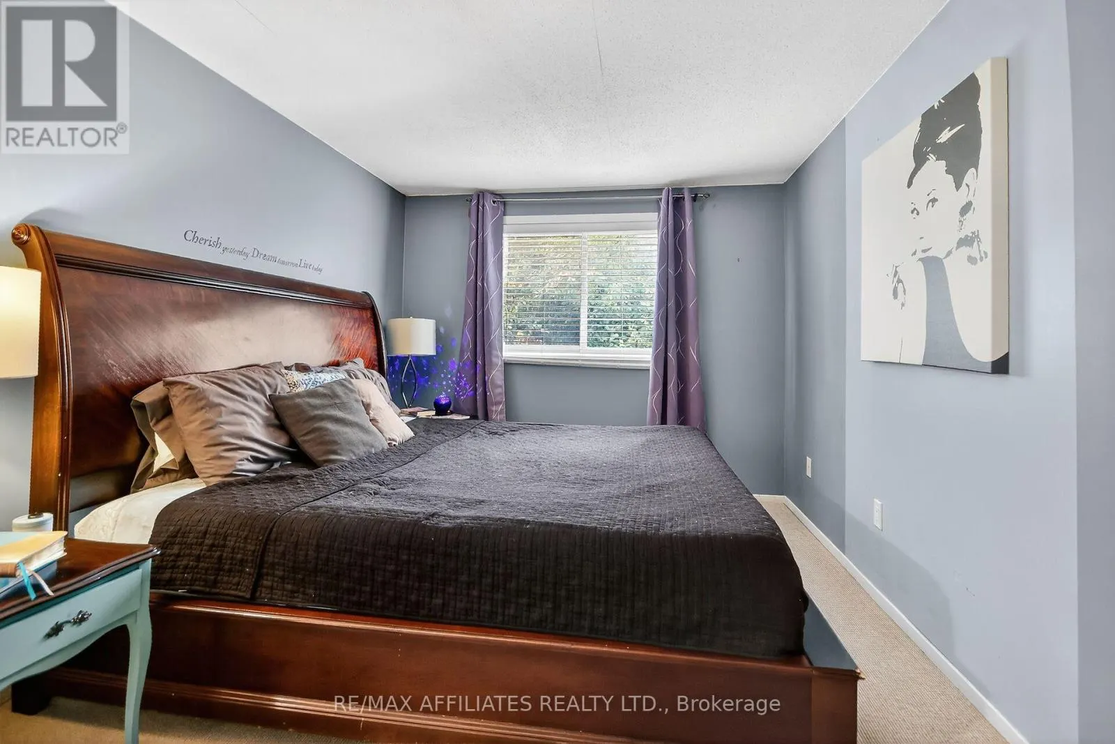 17 - 73 CLARKSON CRESCENT
