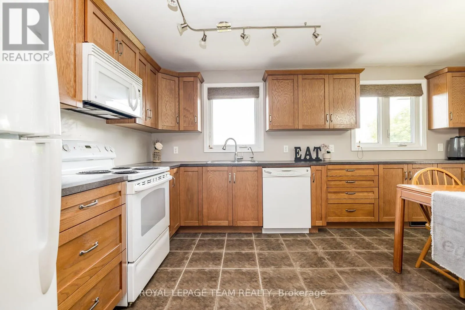 1234 KINBURN SIDE ROAD