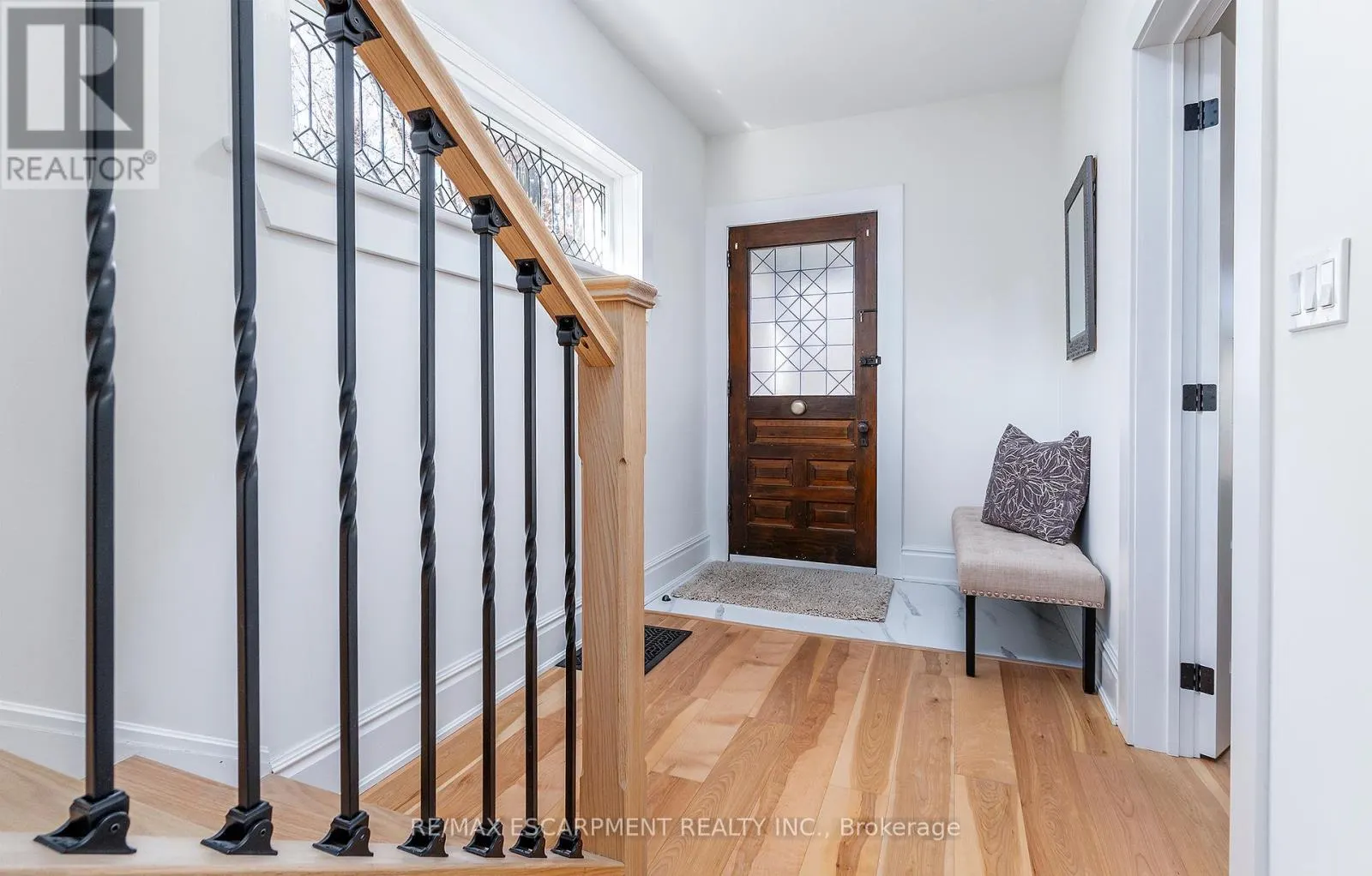 237 MAIN STREET E