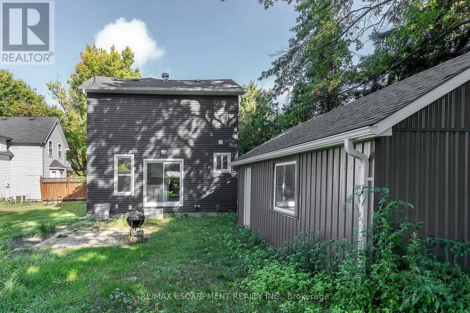 237 MAIN STREET E