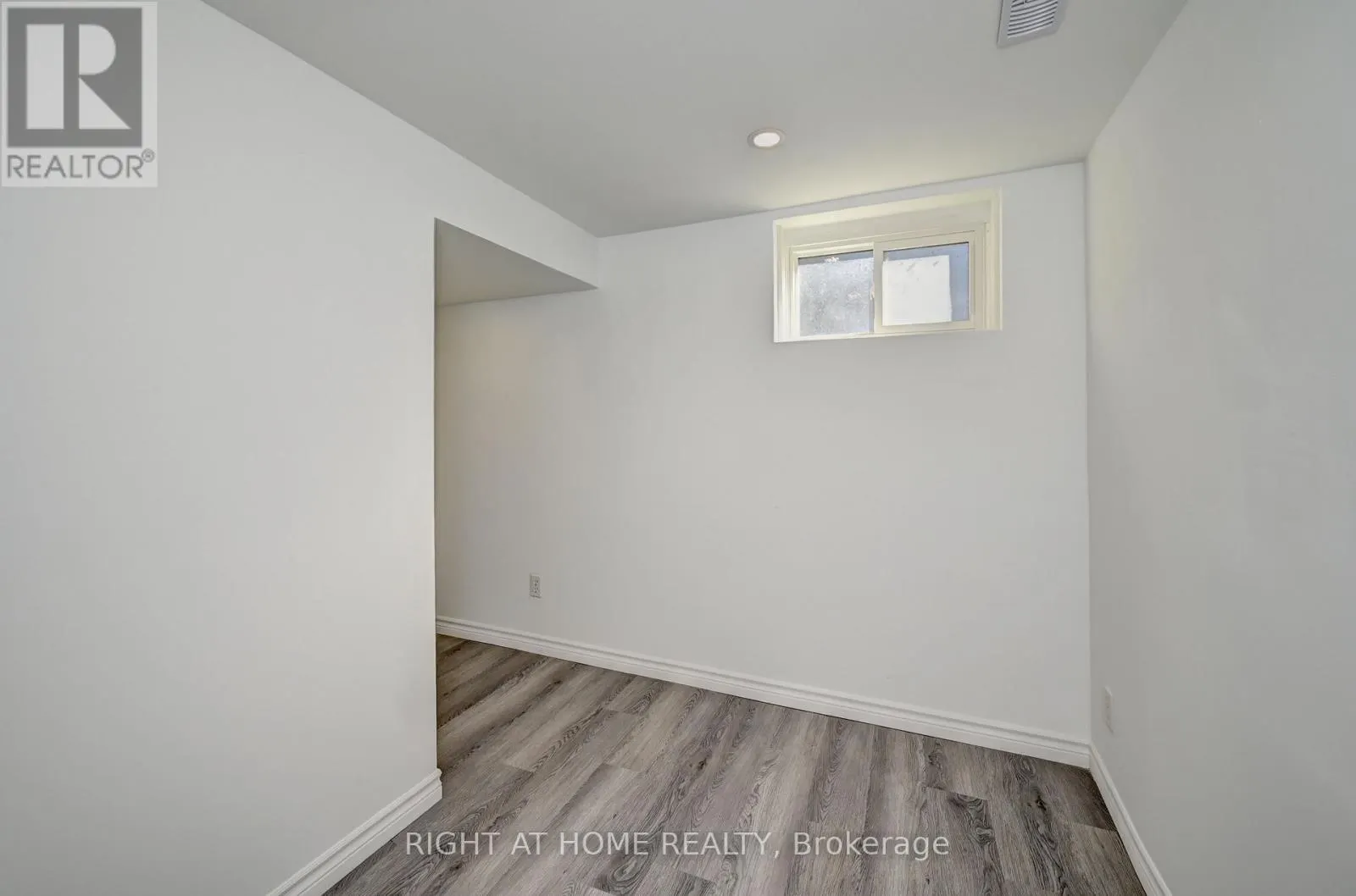 10 MONROE STREET N