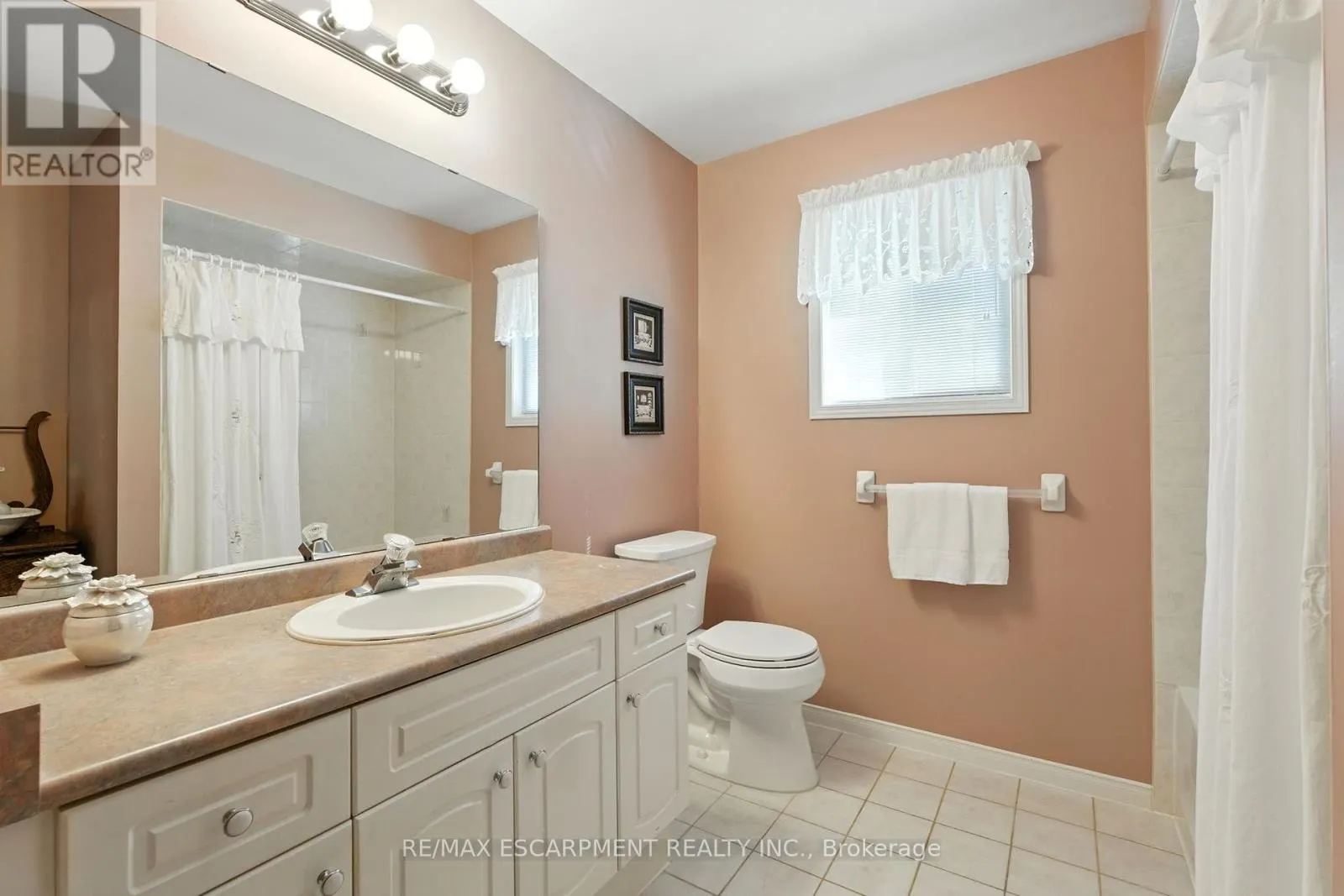 18 NAPLES BOULEVARD