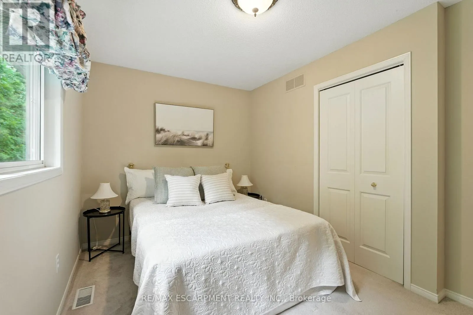 18 NAPLES BOULEVARD