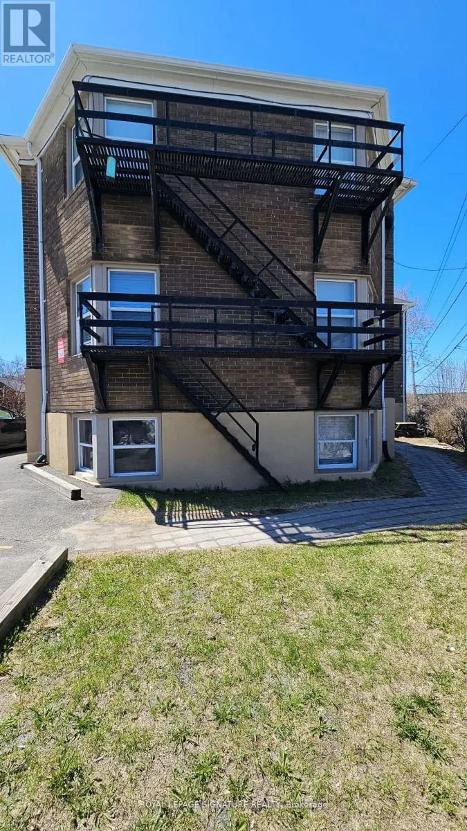 99 DOUGLAS STREET