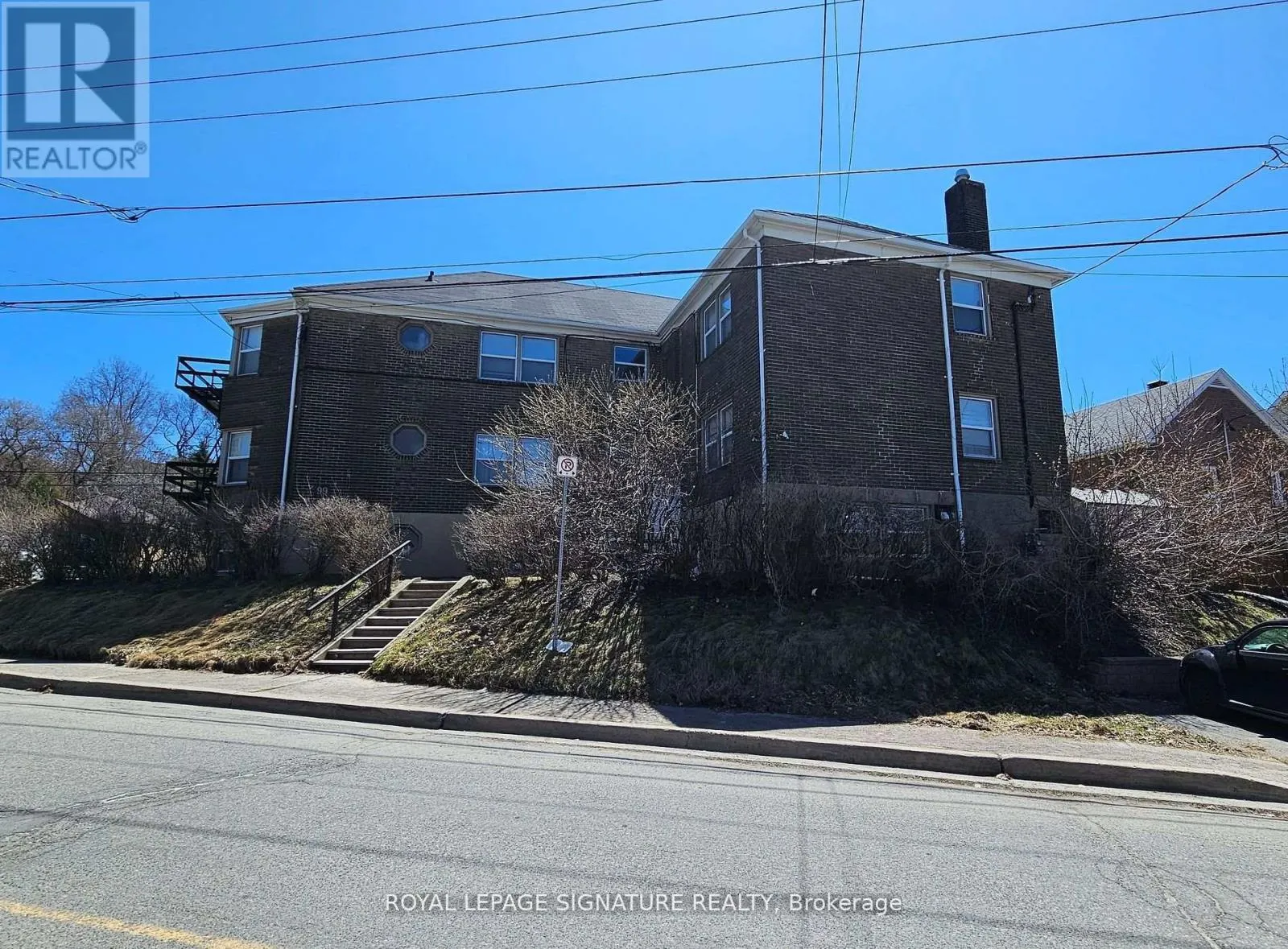 99 DOUGLAS STREET